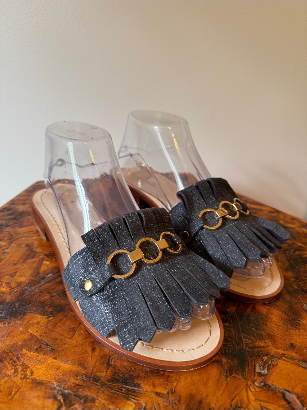 Kate Spade Women’s Brie Blue Denim Fringe Kiltie Slide Sandal, size 7.5